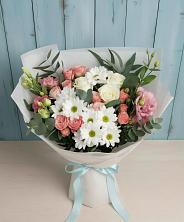 Букет цветов из:  Розы, Лизиантусы и Хризантемы в Эльбане