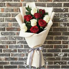 Букет цветов из:  Розы в Эльбане