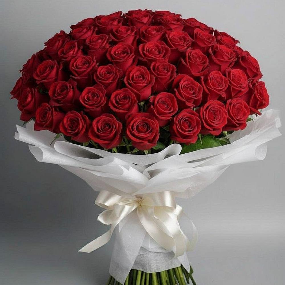 Букет 101 Красная роза Блэк Мэджик в Эльбане