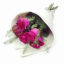 Букет цветов из:  Розы в Эльбане