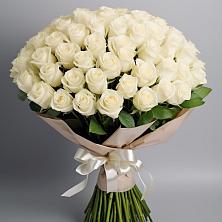 Букет 101 беля роза Белоснежка в Эльбане