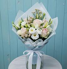 Букет цветов из:  Розы и Лизиантусы в Эльбане