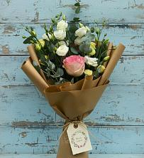 Букет цветов из:  Розы и Лизиантусы в Эльбане