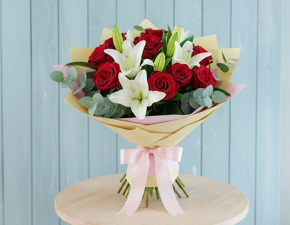 Букет цветов из: Лилии и Розы в Эльбане